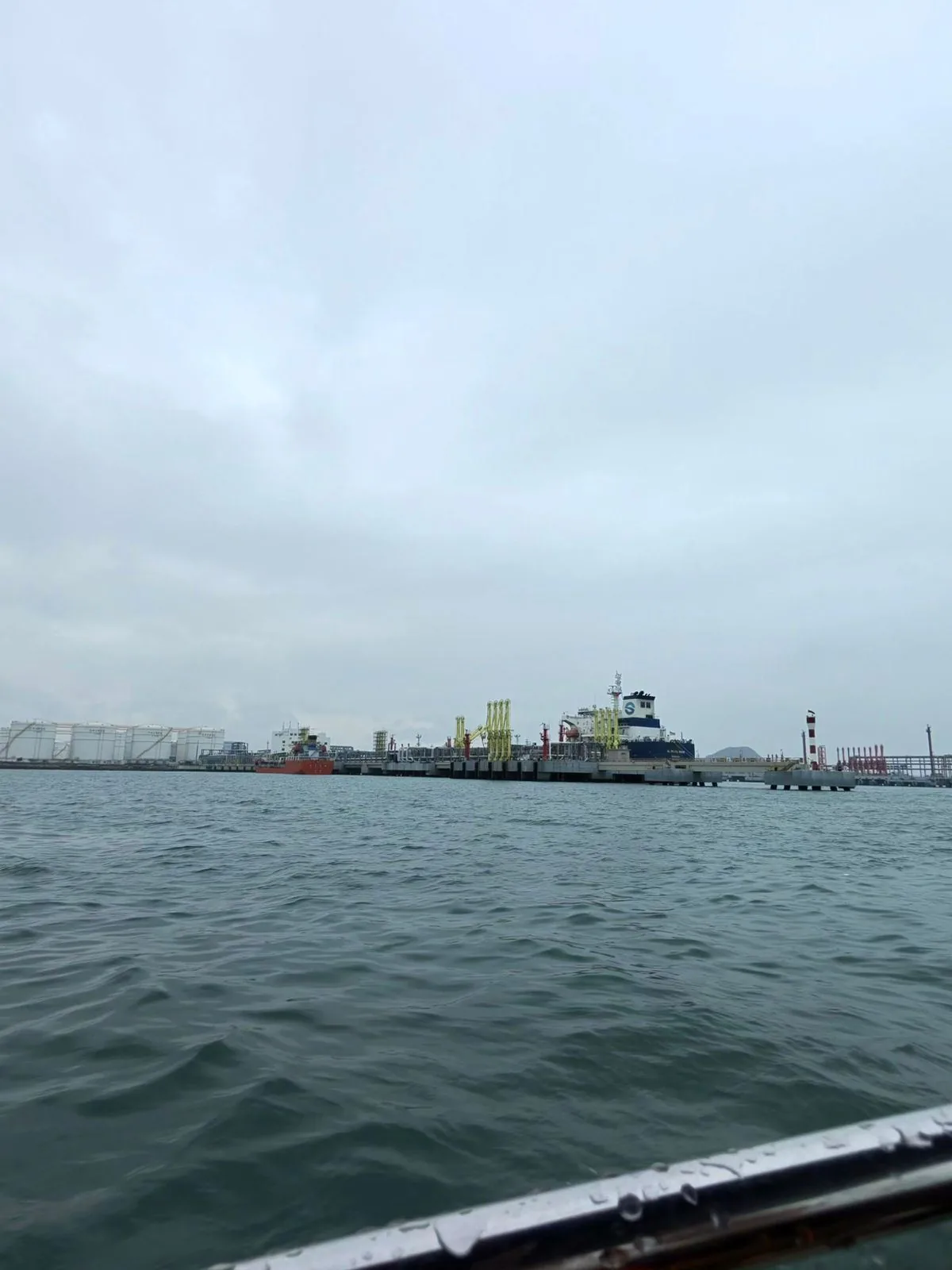 Sinopec Qingdao Refinery Technical Visit — photo 3